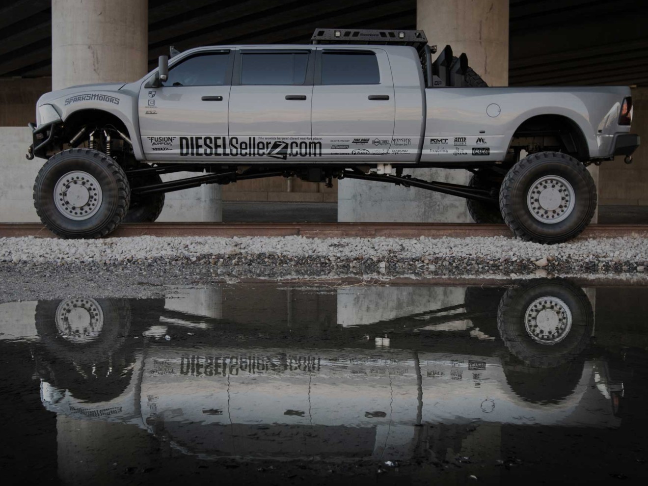 DieselSellerz Mega RamRunner